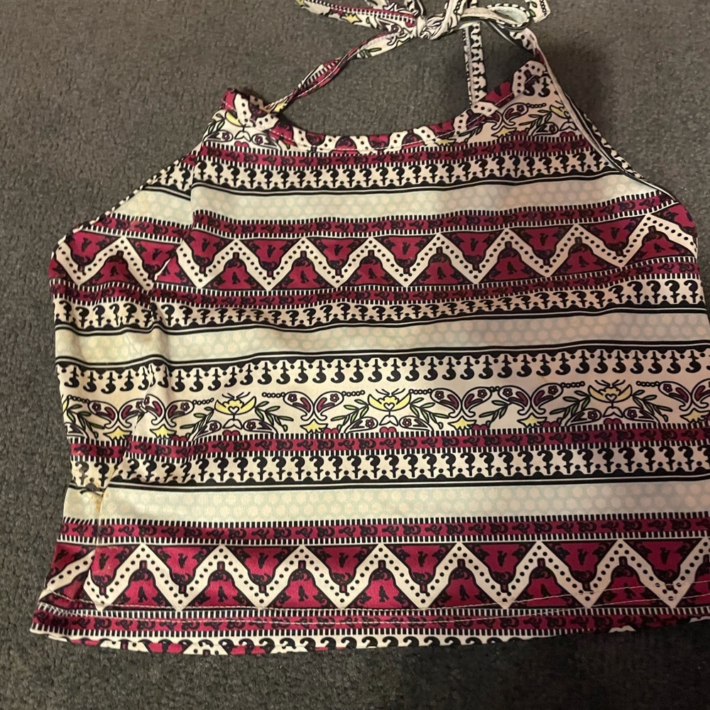 Halter top - Picture 2 of 3